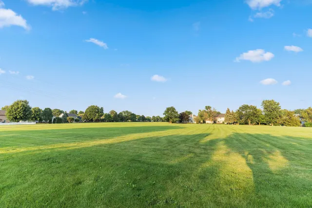 $749,900 | 3432 Caine Drive, Naperville, IL 60564