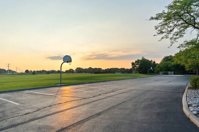 $749,900 | 3432 Caine Drive, Naperville, IL 60564