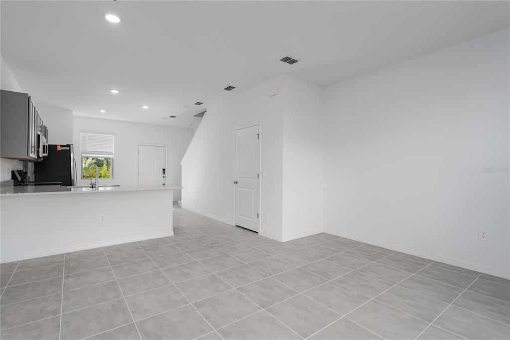 14052 Textile Run Parrish, FL 34219 - Photo 8 of 23