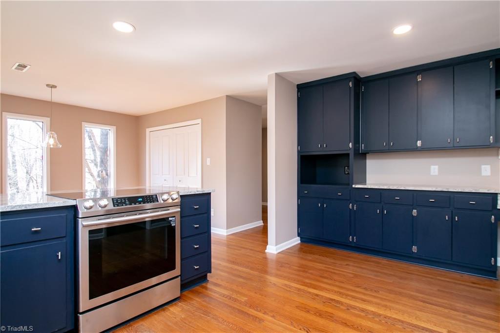 8805 Dapple Grey Road Oak Ridge, NC 27310 - Photo 8 of 29