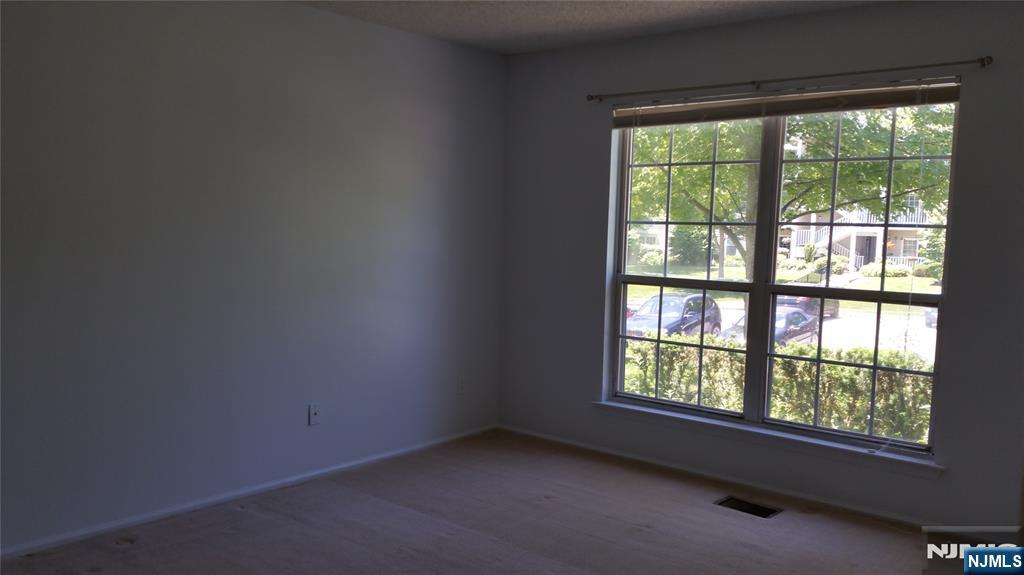 1138 Sycamore Lane Mahwah, NJ 07430 - Photo 10 of 12 an empty room with a window