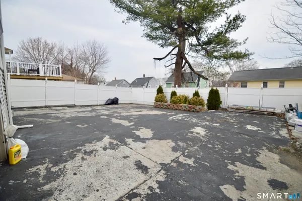 $1,400 | 32 Boston Terrace, Bridgeport, CT 06610