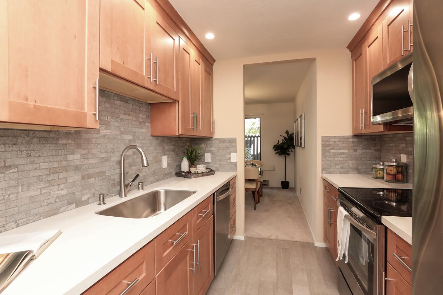 2000 Rock Street, Unit 7 Mountain View, CA 94043 - Photo 13 of 31