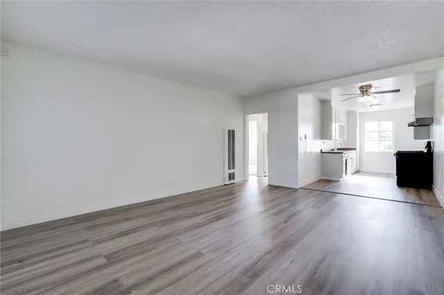 $1,995 | 3430 Elm Avenue, Unit 10, Long Beach, CA 90807