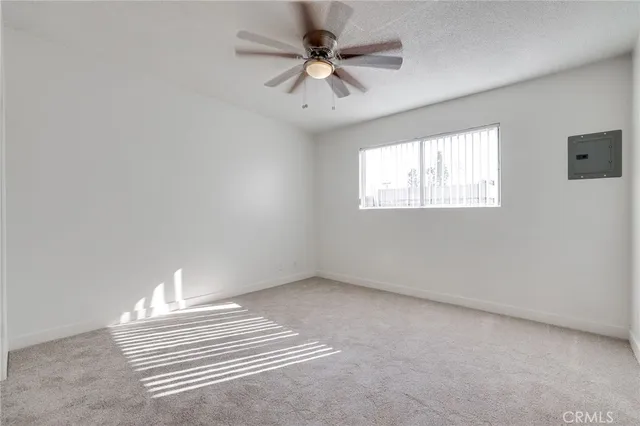 $1,995 | 3430 Elm Avenue, Unit 10, Long Beach, CA 90807