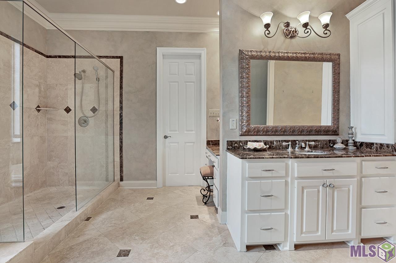 4405 Bluebonnet Road Baton Rouge, LA 70809 - Photo 19 of 48