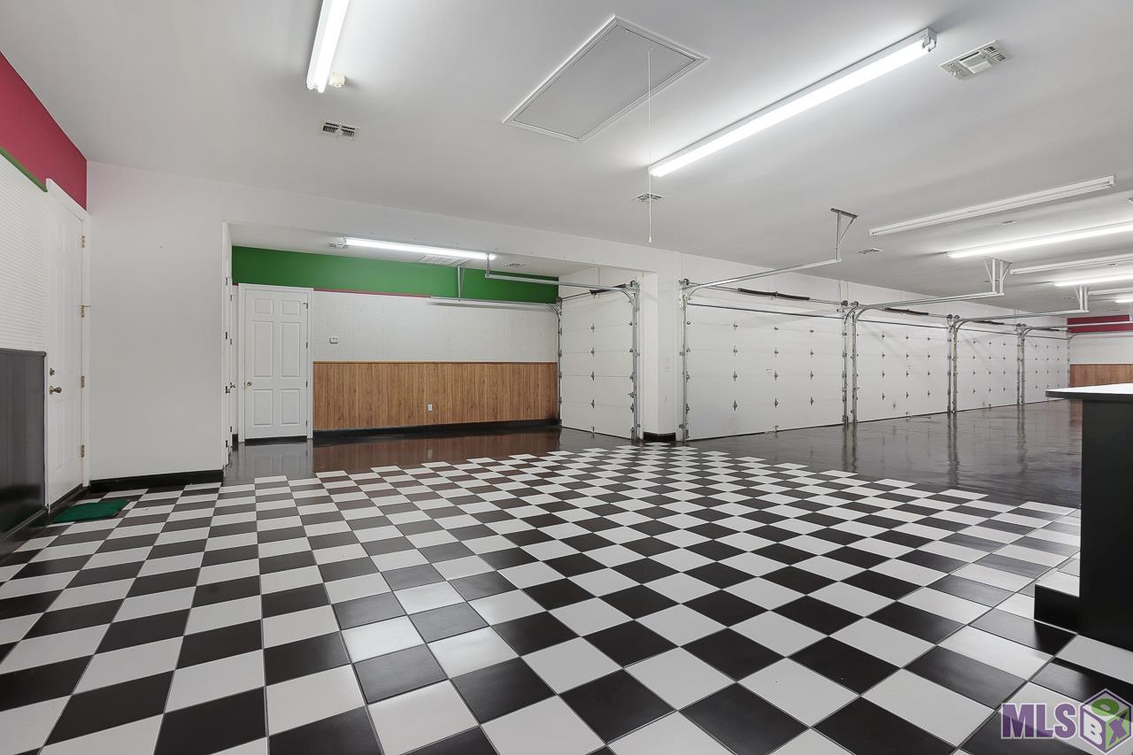 4405 Bluebonnet Road Baton Rouge, LA 70809 - Photo 34 of 48 Workshop Interior