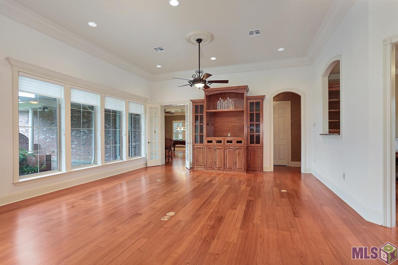 4405 Bluebonnet Road Baton Rouge, LA 70809 - Photo 6 of 48