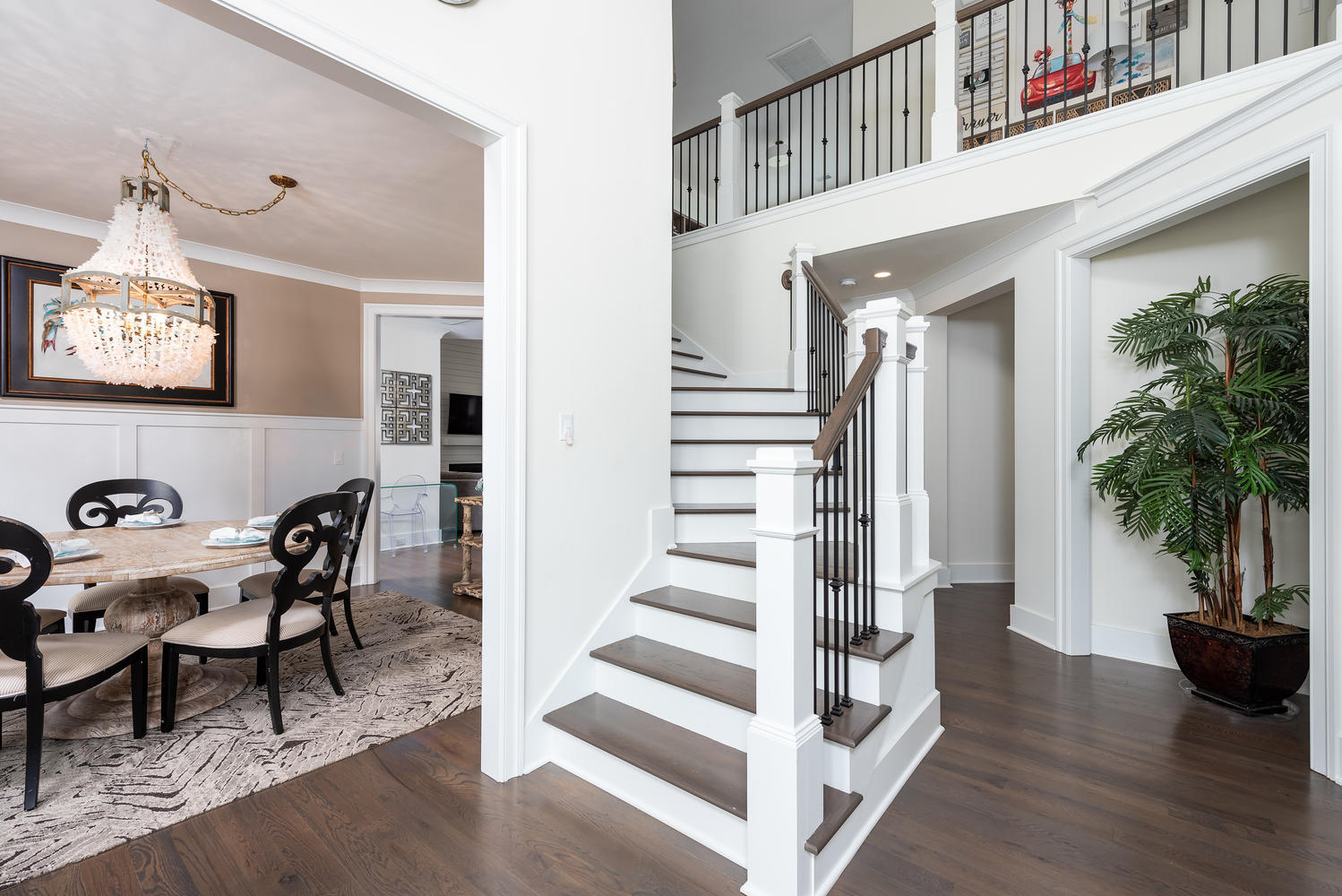 1552 Red Tide Road Mount Pleasant, SC 29466 - Photo 23 of 51 Entry