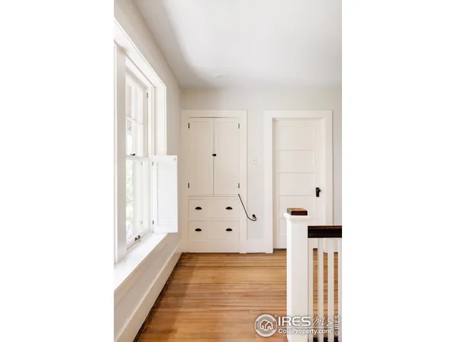 a view of an entryway