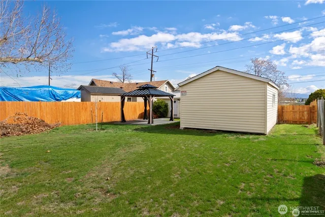 $300,000 | 1770 Marker Avenue, Wenatchee, WA 98801