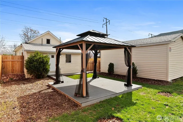 $300,000 | 1770 Marker Avenue, Wenatchee, WA 98801