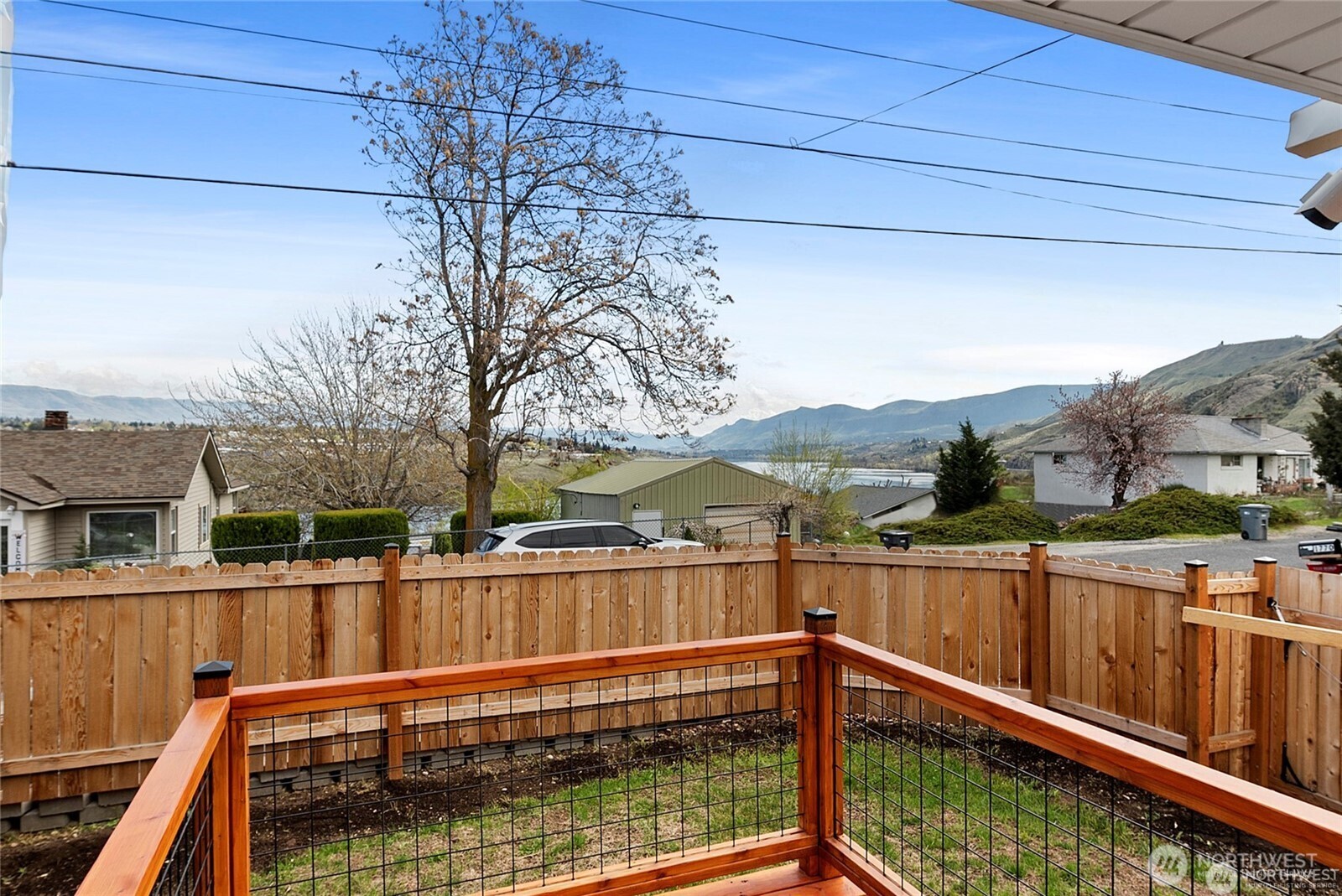 1770 Marker Avenue Wenatchee, WA 98801 - Photo 26 of 32 a view of balcony with two chairs