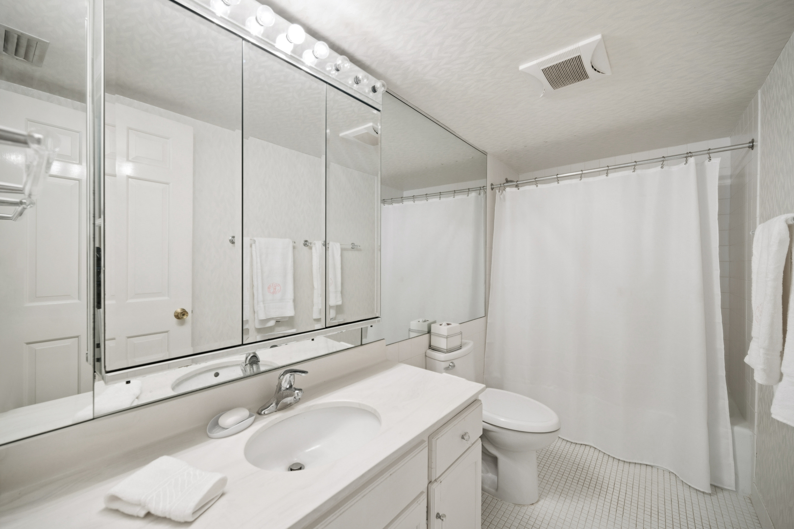 134 Green Bay Road, Unit 104 Winnetka, IL 60093 - Photo 14 of 19