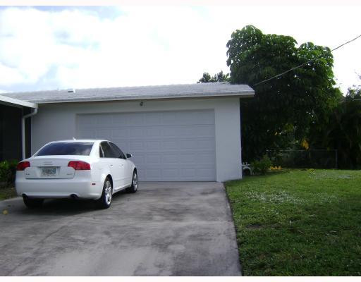 3420 West Park Road Hollywood, FL 33021 - Photo 3 of 11 Exterior Front