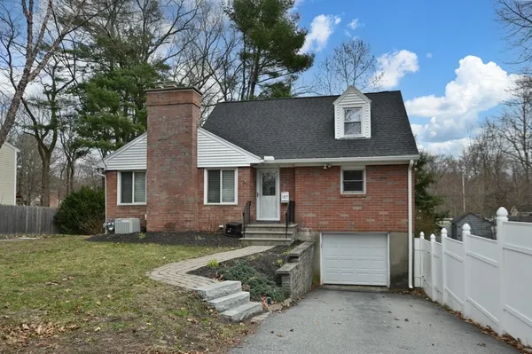 $749,900 | 157 Pearl Street, Reading, MA 01867