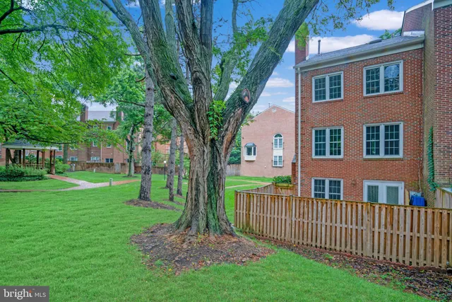 $4,200 | 14 South Manchester Street, Arlington, VA 22204