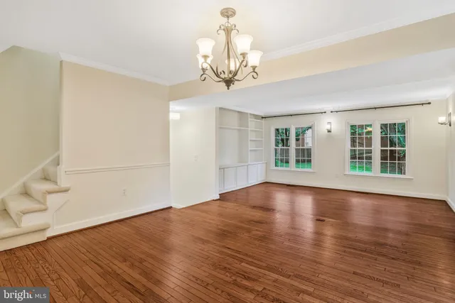 $4,200 | 14 South Manchester Street, Arlington, VA 22204