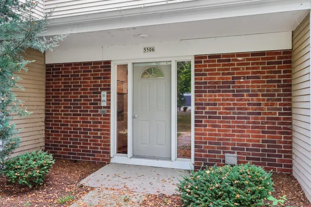 $265,000 | 5506 Century, Unit 1, Middleton, WI 53562