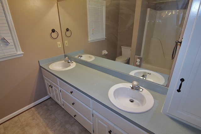 136 Kingson Road Fortson, GA 31808 - Photo 14 of 28 MASTER BATH