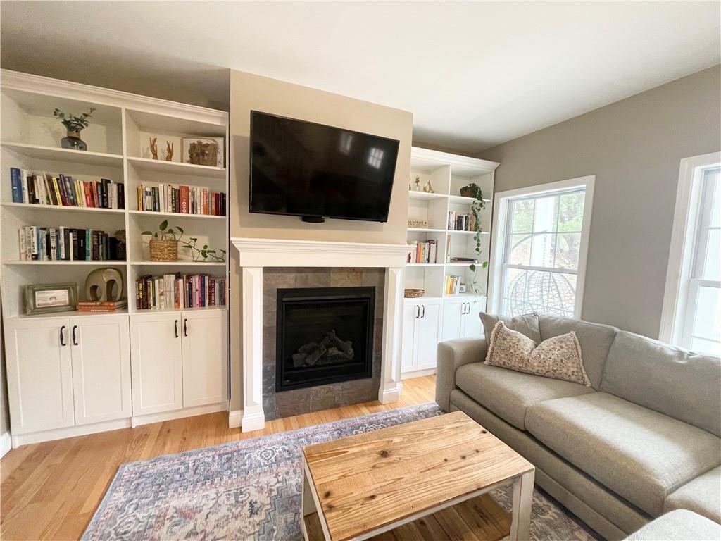 350 William Reynolds Road Exeter, RI 02822 - Photo 6 of 39 Light and bright space