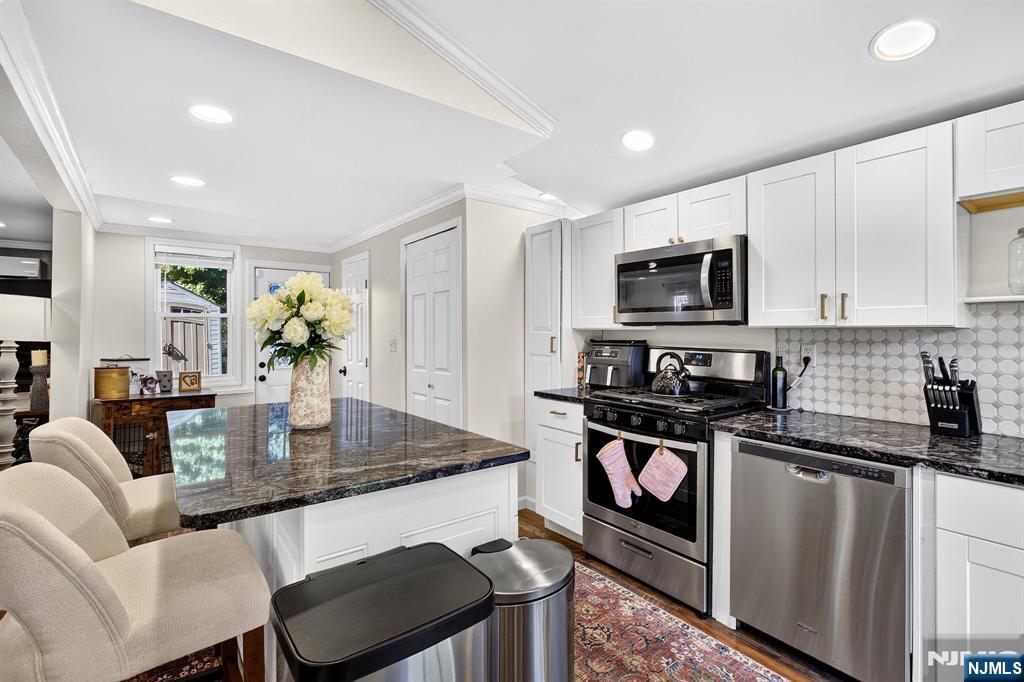 71 Reeve Avenue Bloomingdale, NJ 07403 - Photo 11 of 24
