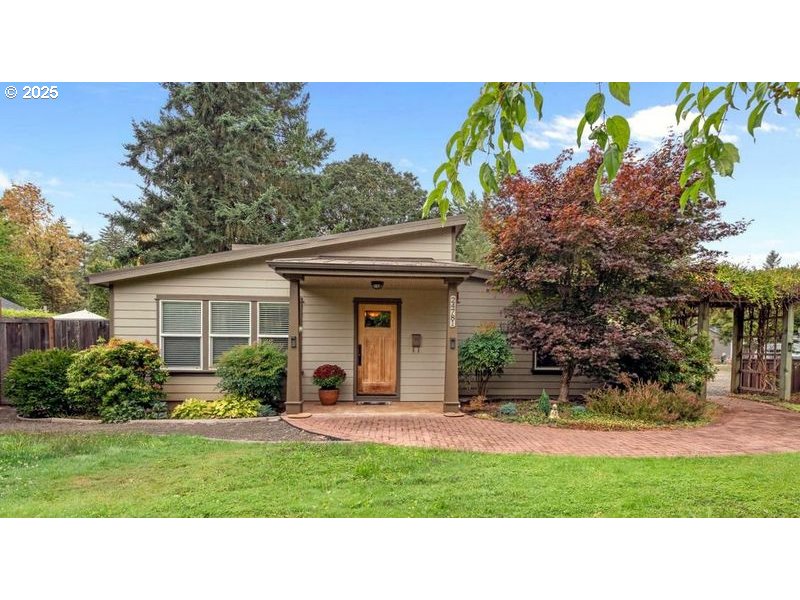 a black and white photo of a house