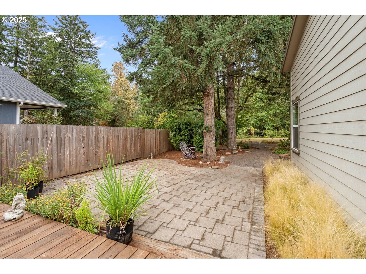 24781 Dunham Road Veneta, OR 97487 - Photo 18 of 22 a view of garden with wooden fence