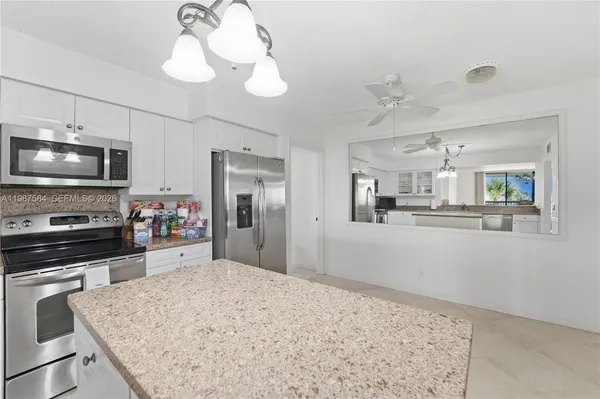 $1,695,000 | 19670 South Beach Road, Unit B323, Tequesta, FL 33469