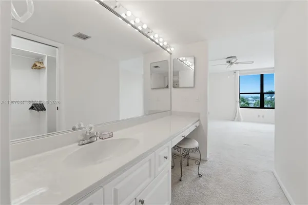 $1,695,000 | 19670 South Beach Road, Unit B323, Tequesta, FL 33469