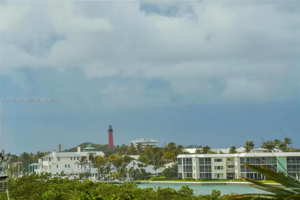 $1,695,000 | 19670 South Beach Road, Unit B323, Tequesta, FL 33469