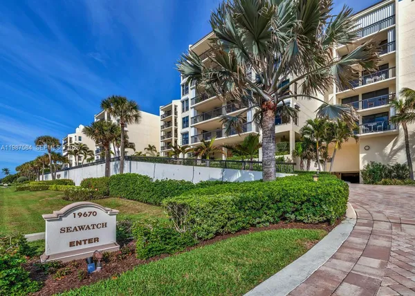 $1,695,000 | 19670 South Beach Road, Unit B323, Tequesta, FL 33469
