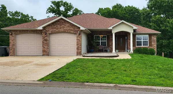 $315,000 | 144 Ridgeview Drive, St. Robert, MO 65584