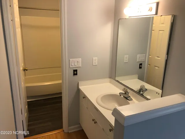 $1,400 | 1843 Savannah Court, Unit A6, Wilmington, NC 28403