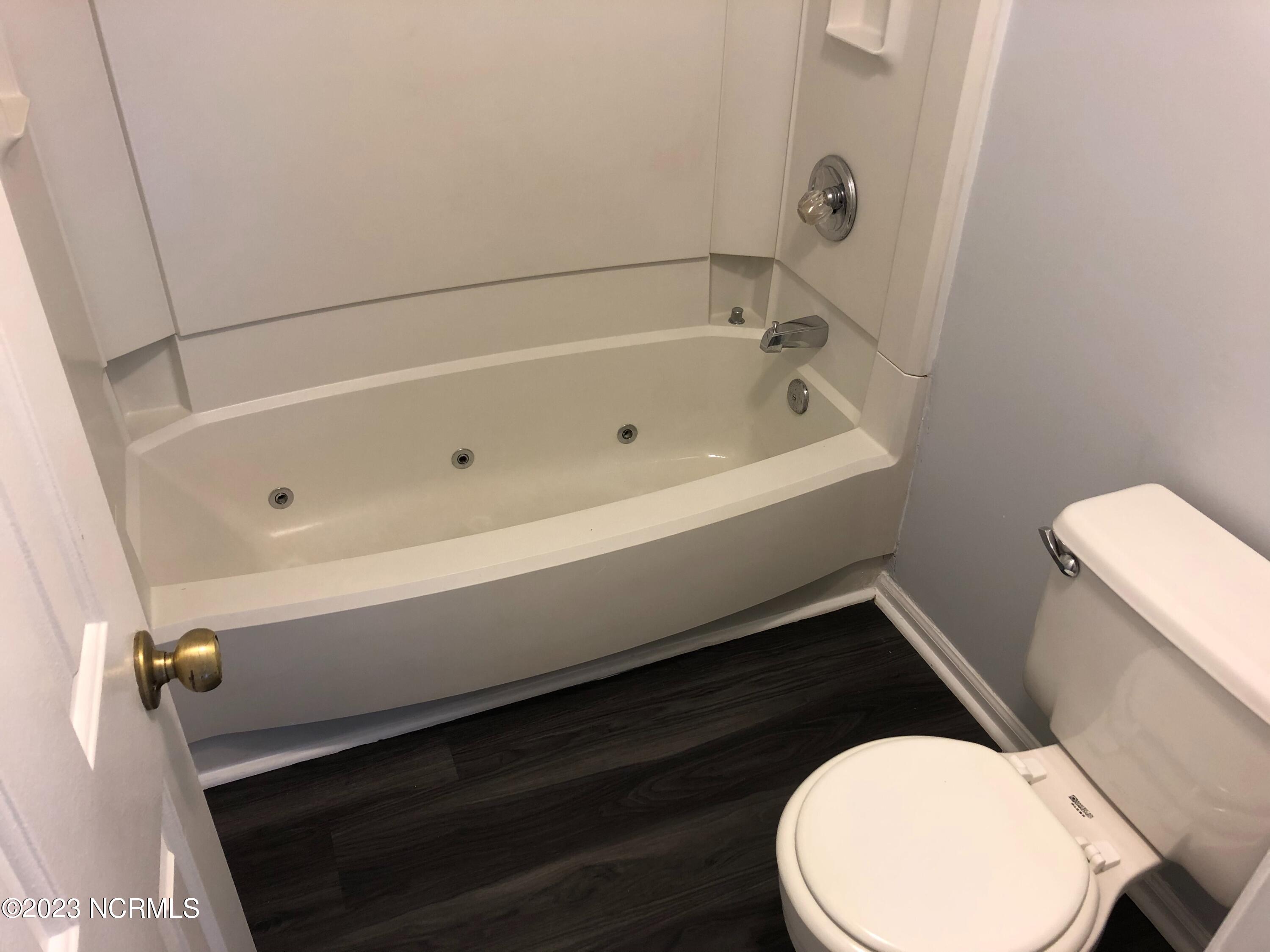 1843 Savannah Court, Unit A6 Wilmington, NC 28403 - Photo 19 of 20 21