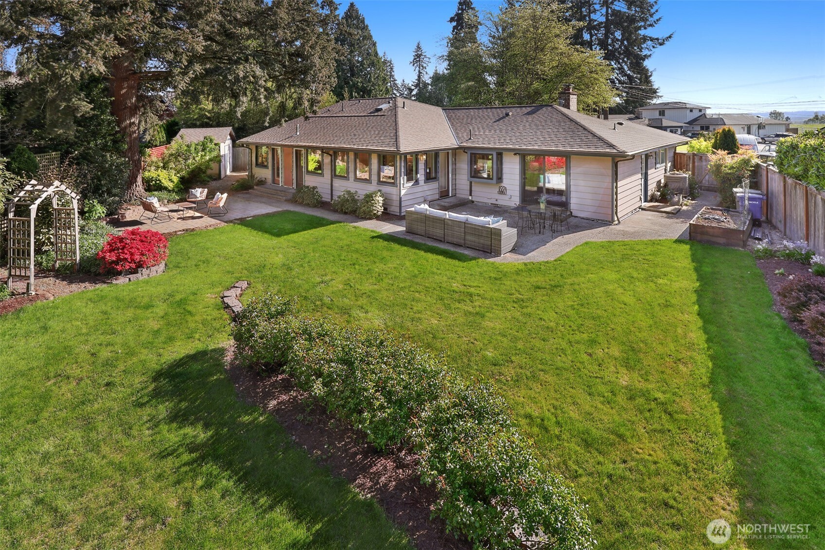 8824 Northeast 189th Place Bothell, WA 98011 - Photo 16 of 33