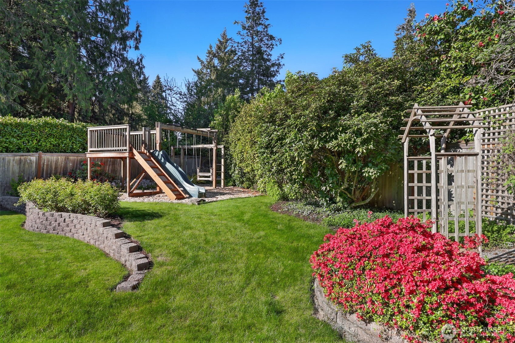 8824 Northeast 189th Place Bothell, WA 98011 - Photo 32 of 33