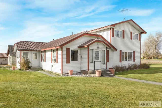 $379,900 | 1496 North 750 East, Shelley, ID 83274