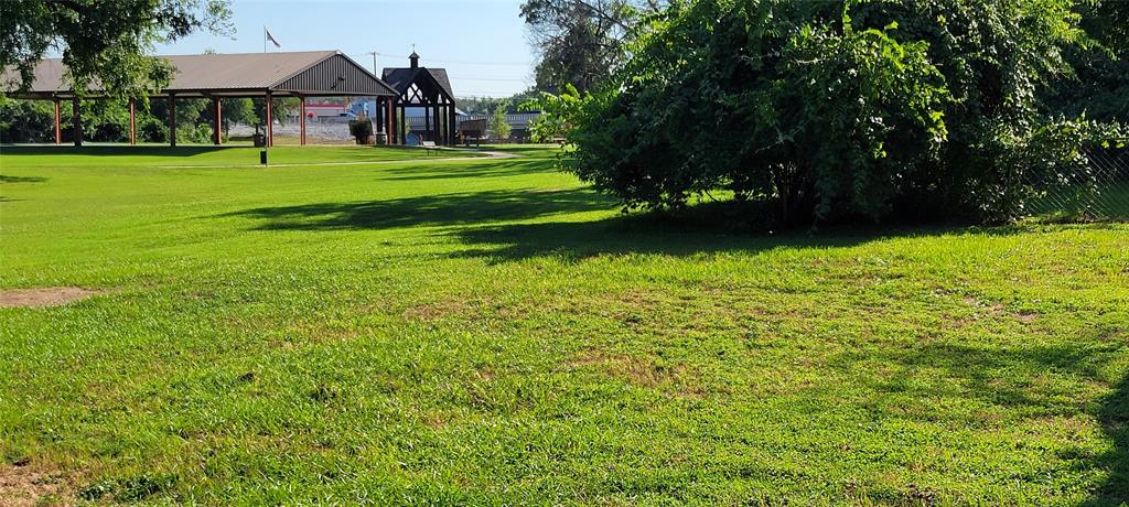 208 Optimist Springtown, TX 76082 - Photo 4 of 11 a view of house with a big yard
