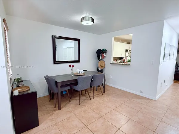 $2,900 | 7255 Northwest 173rd Drive, Unit 8038, Hialeah, FL 33015