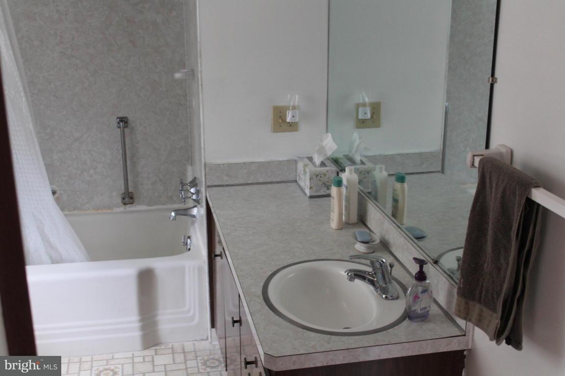 146 Buckwalter Road Lancaster, PA 17602 - Photo 12 of 38