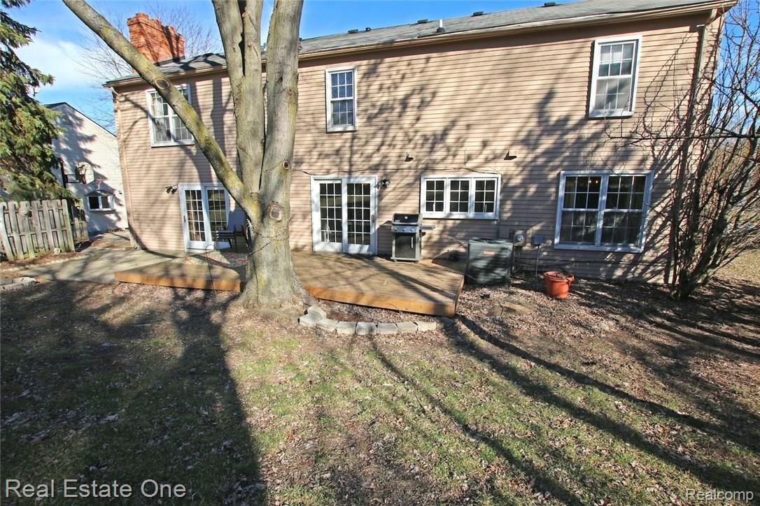 1345 East Fairview Lane Rochester, MI 48306 - Photo 58 of 58 58) Back of Home.jpg