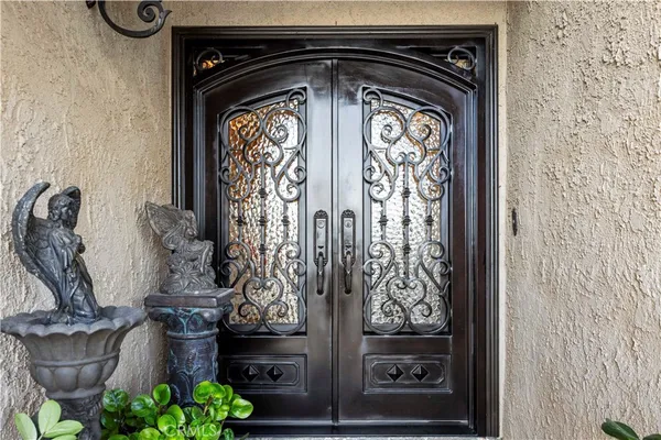 $1,199,999 | 7125 Lonzo Street, Tujunga, CA 91042