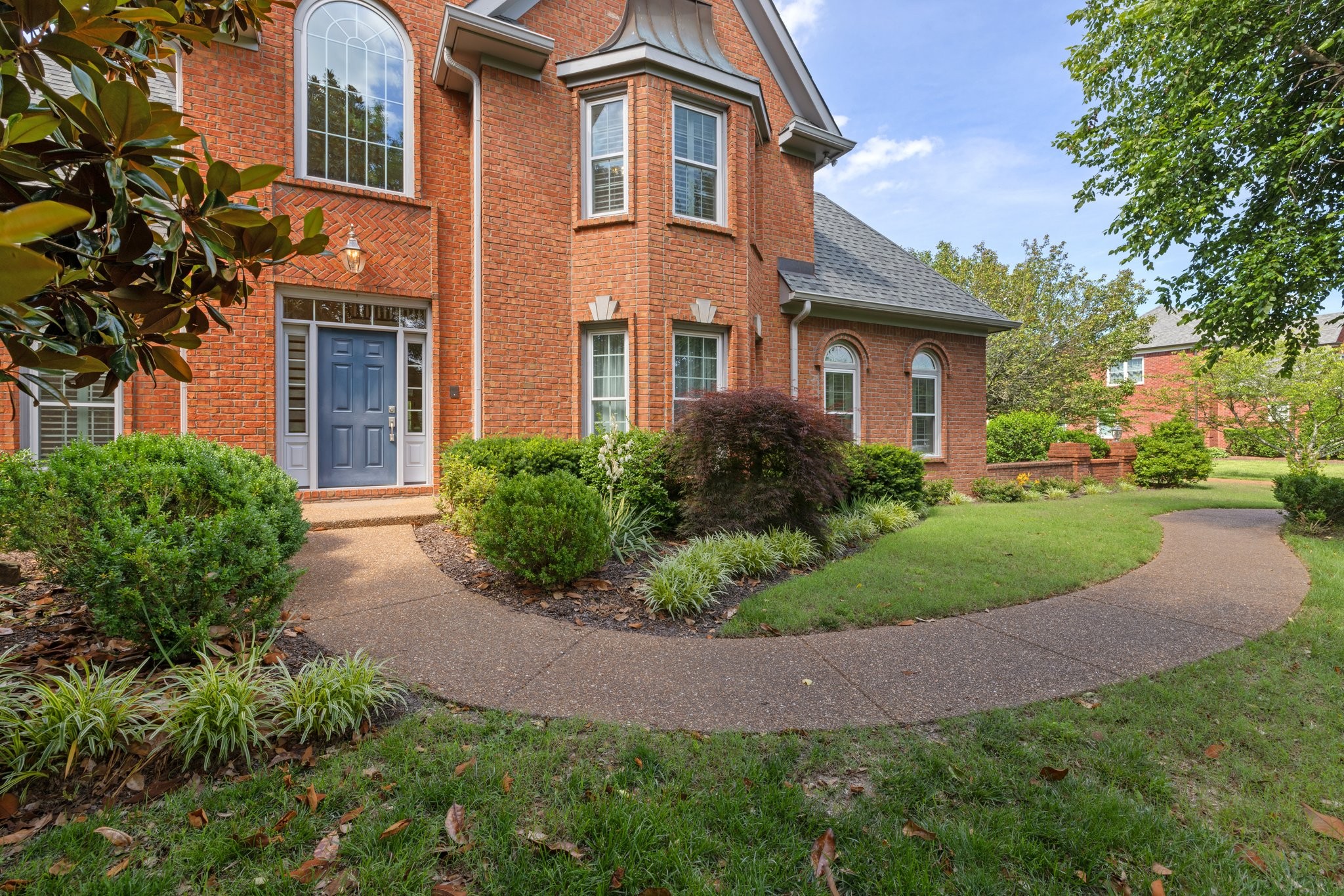 208 Lake Ridge Court Franklin, TN 37069 - Photo 2 of 70 Gallery Image 2