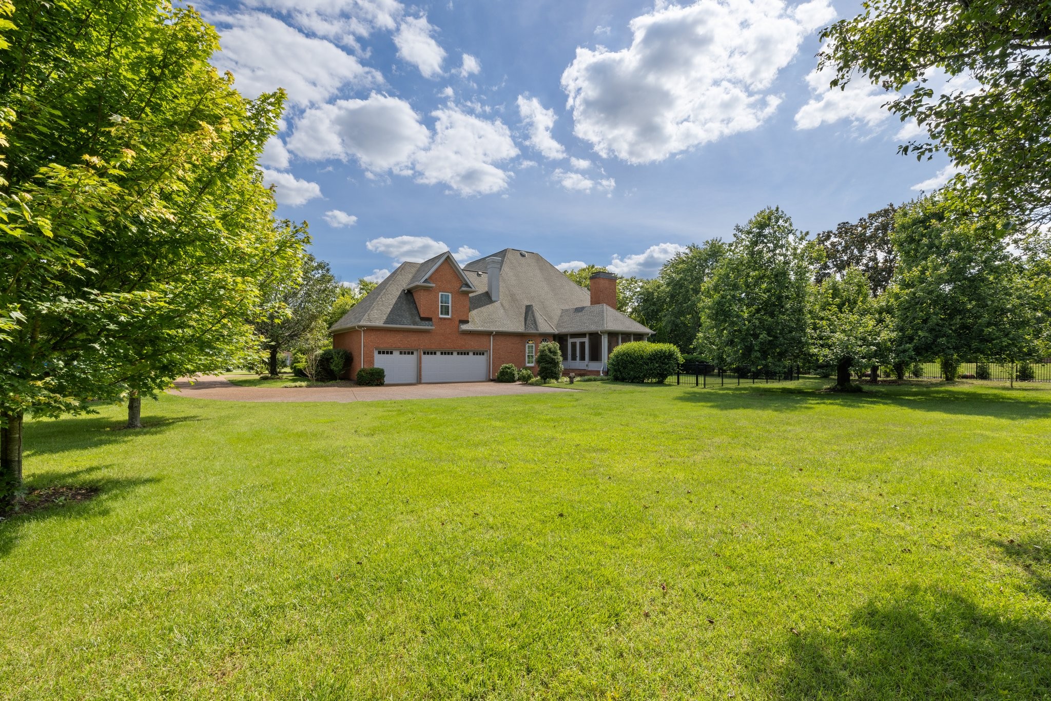208 Lake Ridge Court Franklin, TN 37069 - Photo 68 of 70 Gallery Image 68