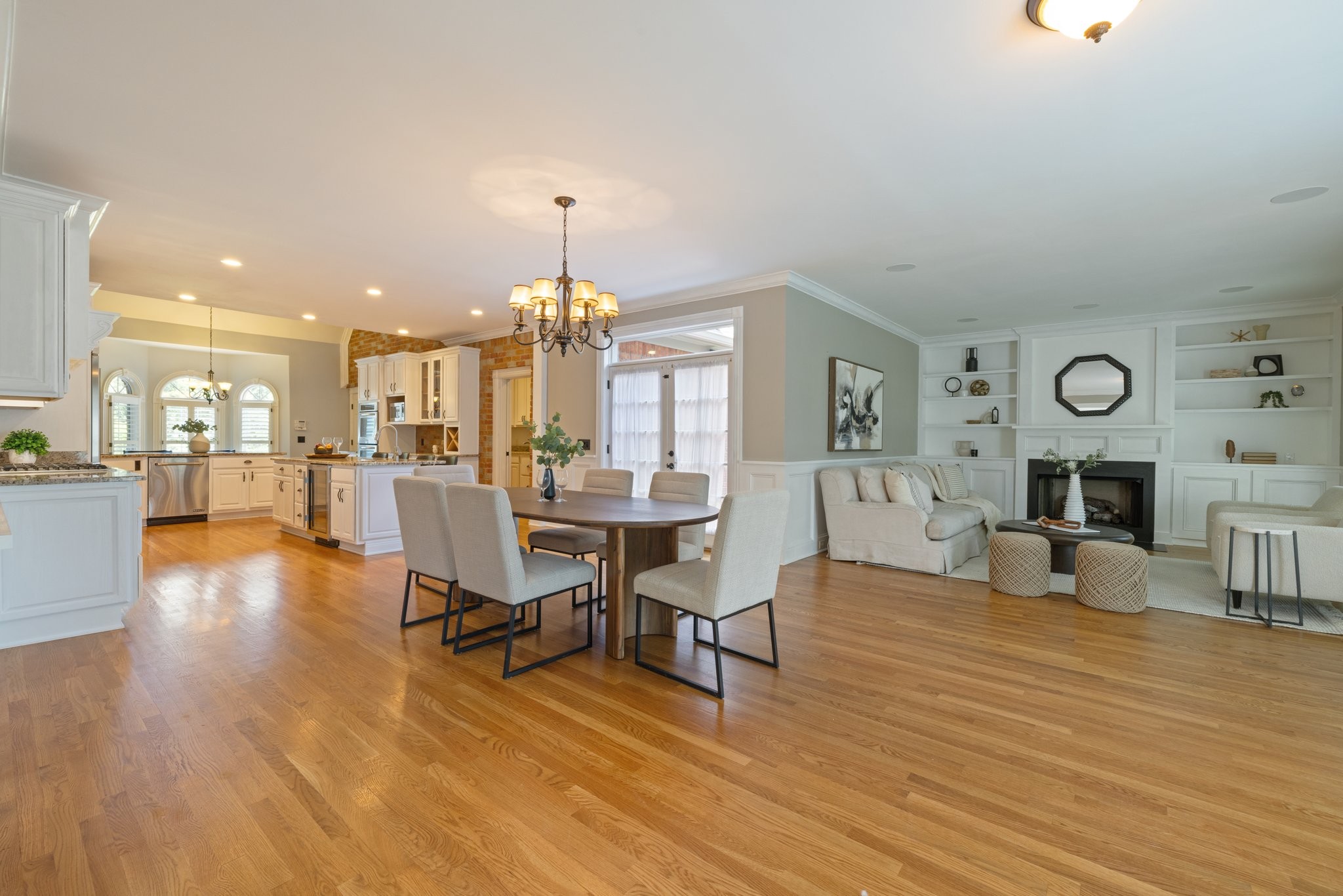 208 Lake Ridge Court Franklin, TN 37069 - Photo 9 of 70 Gallery Image 9