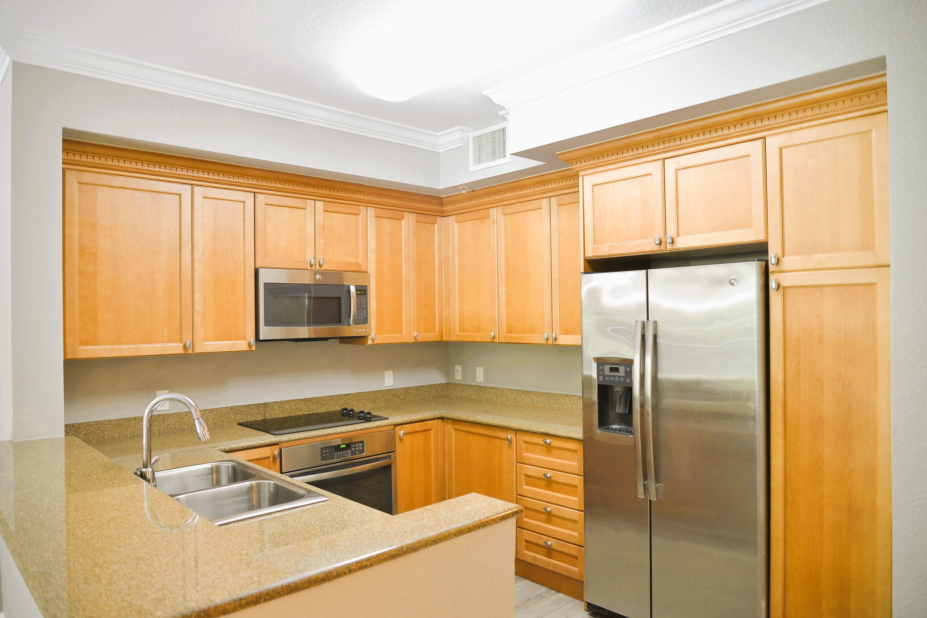 1660 Renaissance Commons Boulevard, Unit 2329 Boynton Beach, FL 33426 - Photo 4 of 34 _ROB0198
