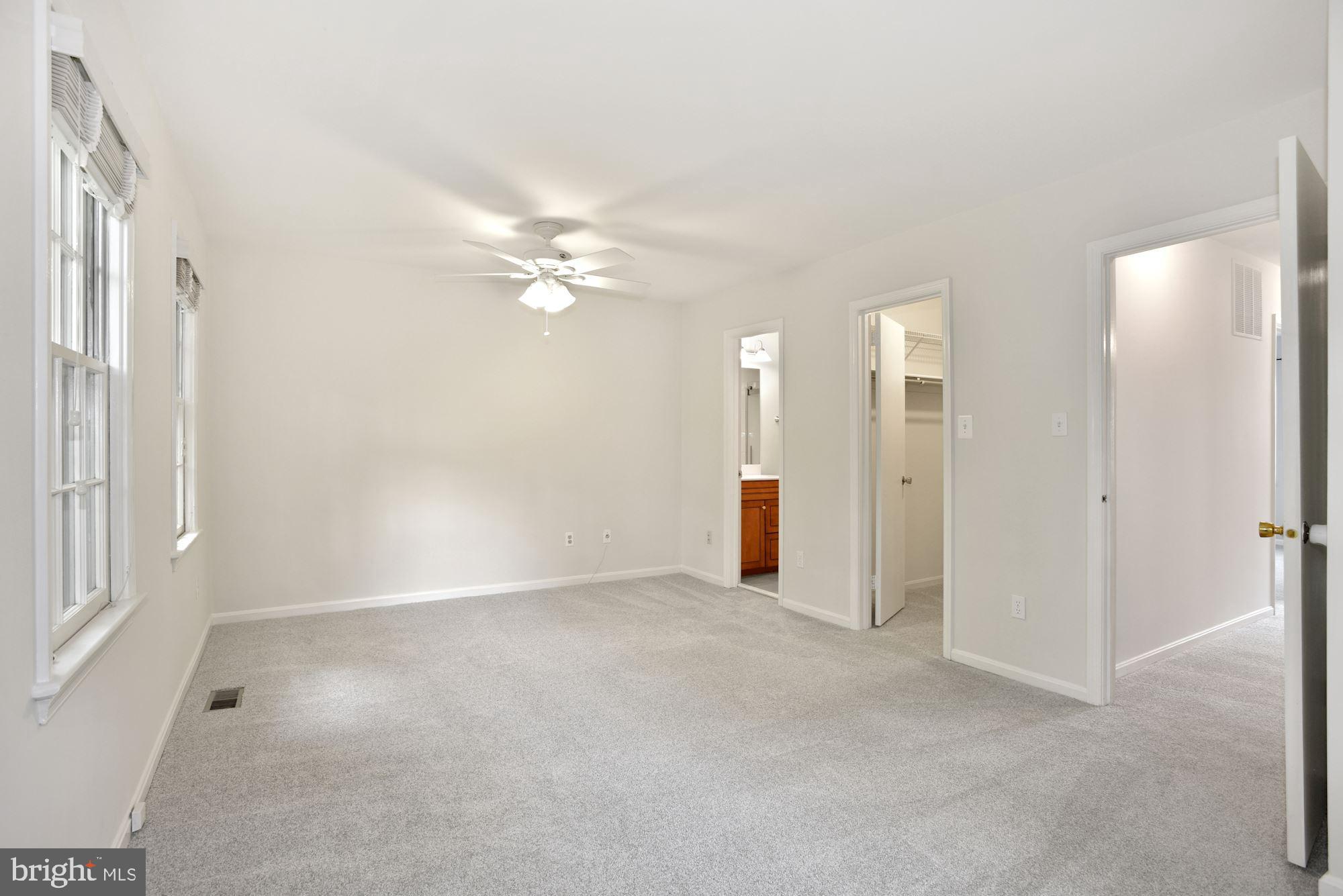 2263 Double Eagle Court Reston, VA 20191 - Photo 17 of 33 Primary Suite