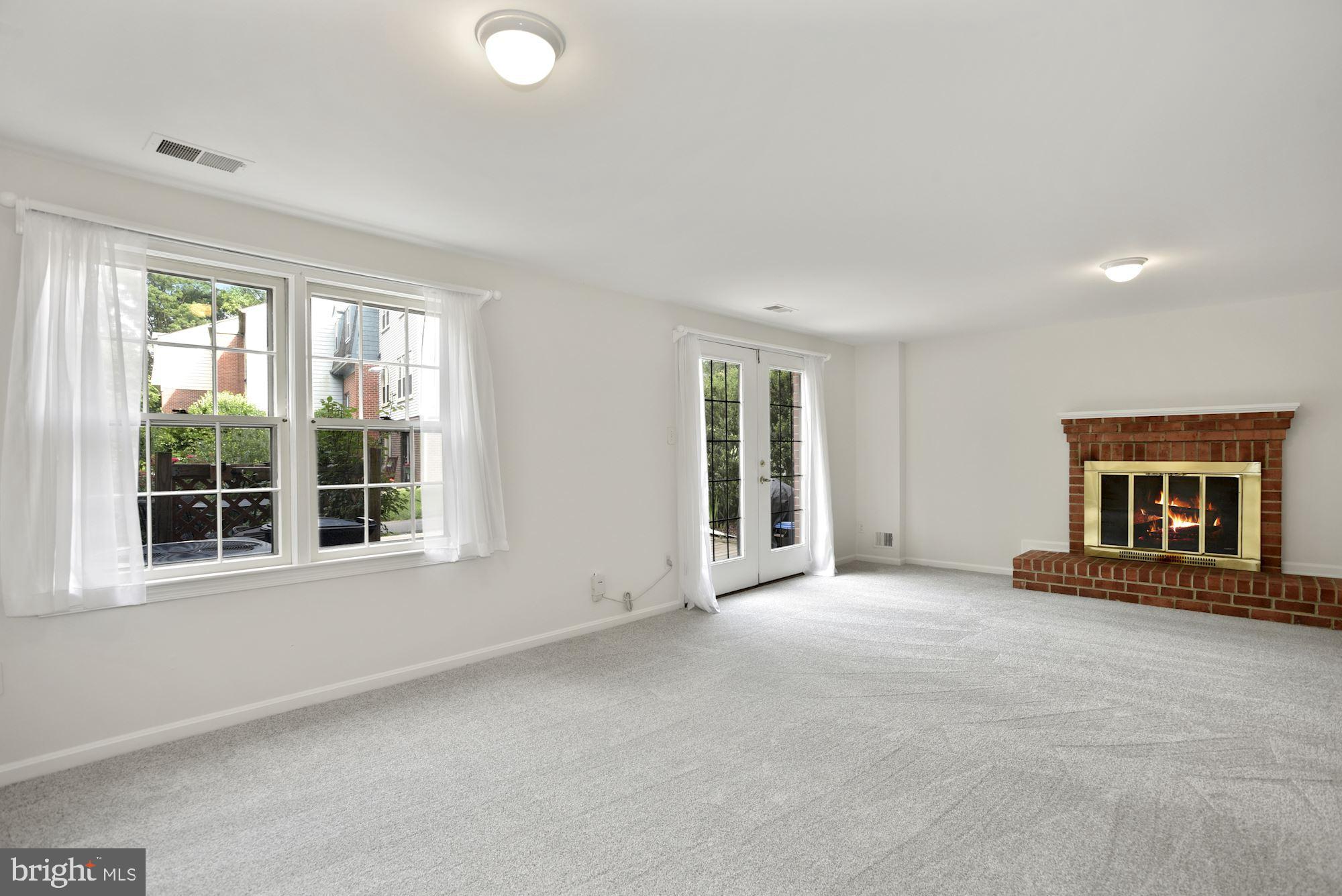 2263 Double Eagle Court Reston, VA 20191 - Photo 25 of 33 Family room walk out onto deck