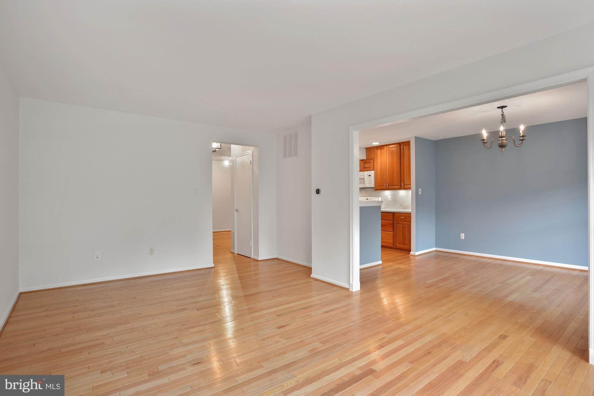 2263 Double Eagle Court Reston, VA 20191 - Photo 7 of 33 Beautiful hardwoods on main level